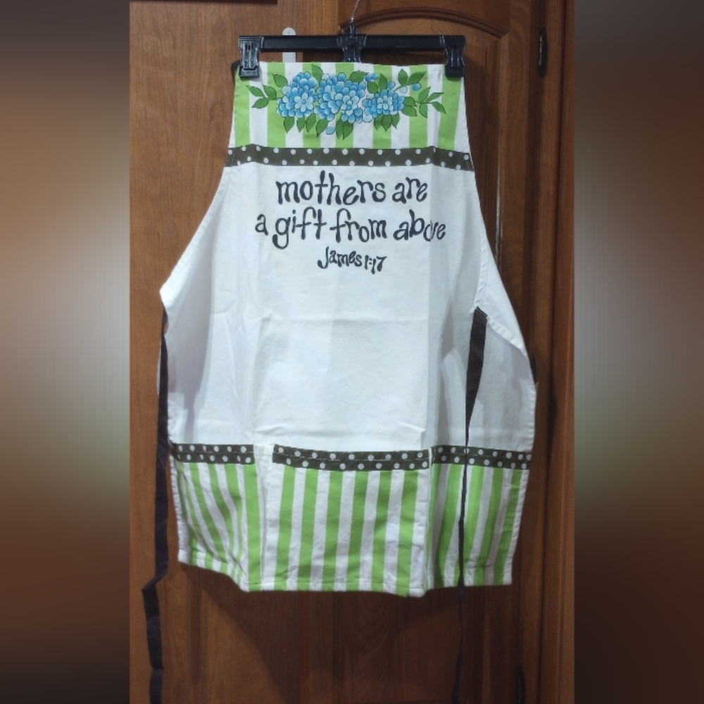 Mother's Inspirational Kitchen or Garden Apron 3- large front Pockets